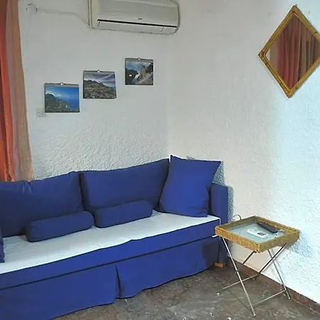 فندق Chaliotis 3*